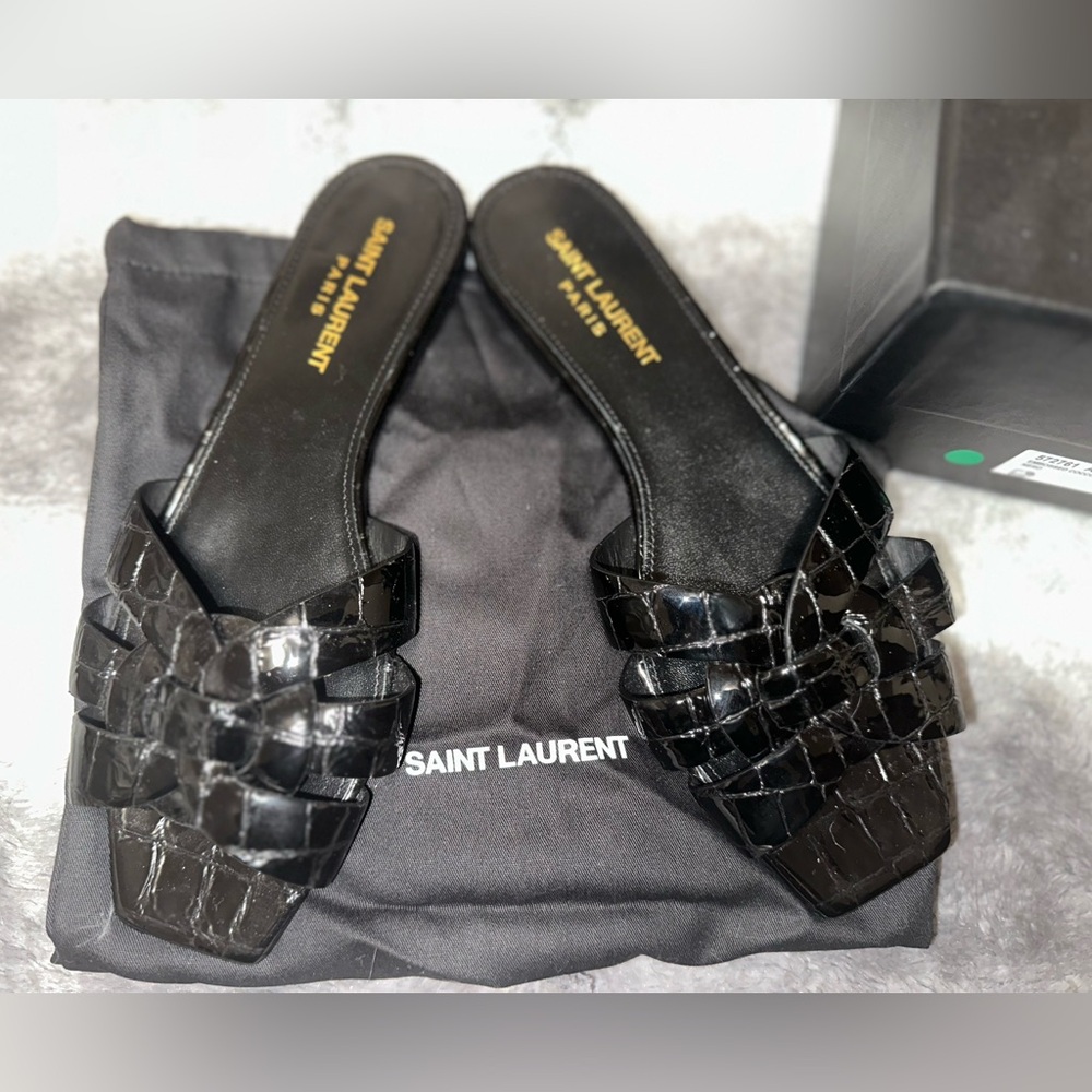 TRIBUTE MULES IN CROCODILE EMBOSSED LEATHER - Picture 3 of 15